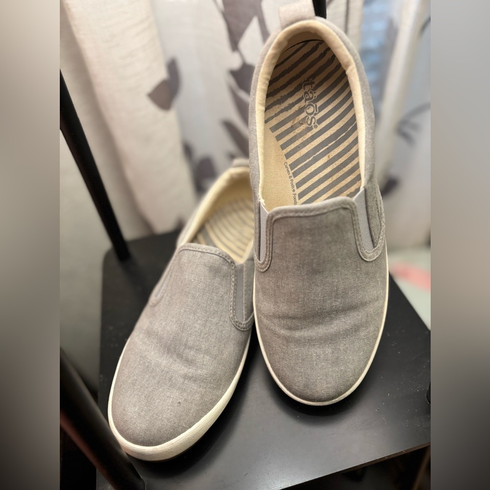 Taos Gray Slip-On Shoes